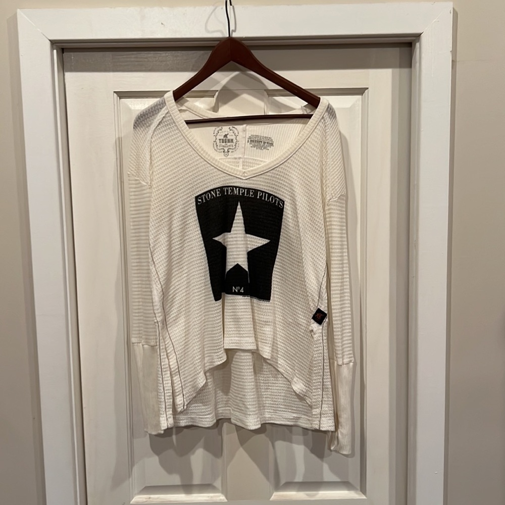 Trunk Ltd Stone Temple Pilots White Small long sleeve waffle shirt deep v-neck